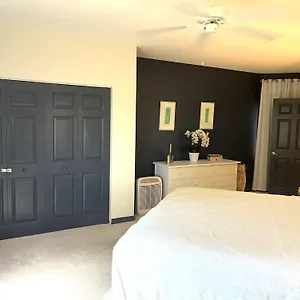 Apartment Living At The Retreat, Driftwood Village